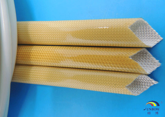 中国 オイル抵抗PUのガラス繊維のスリーブを付けることはポリウレタン樹脂によって塗りました サプライヤー