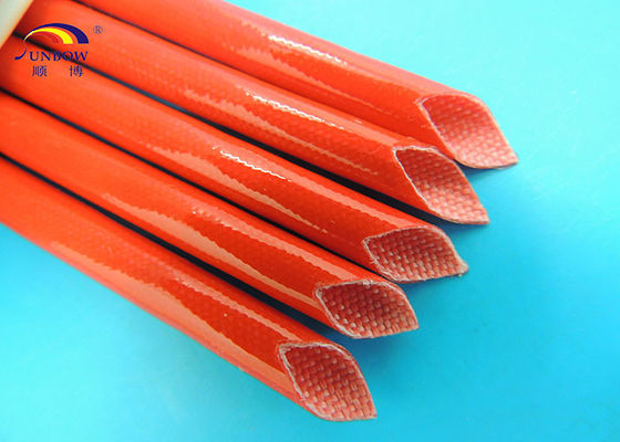 中国 4.0KV 適用範囲が広い赤く白く黄色いシリコーンのガラス繊維のスリーブを付けることおよび炎-抑制剤 サプライヤー